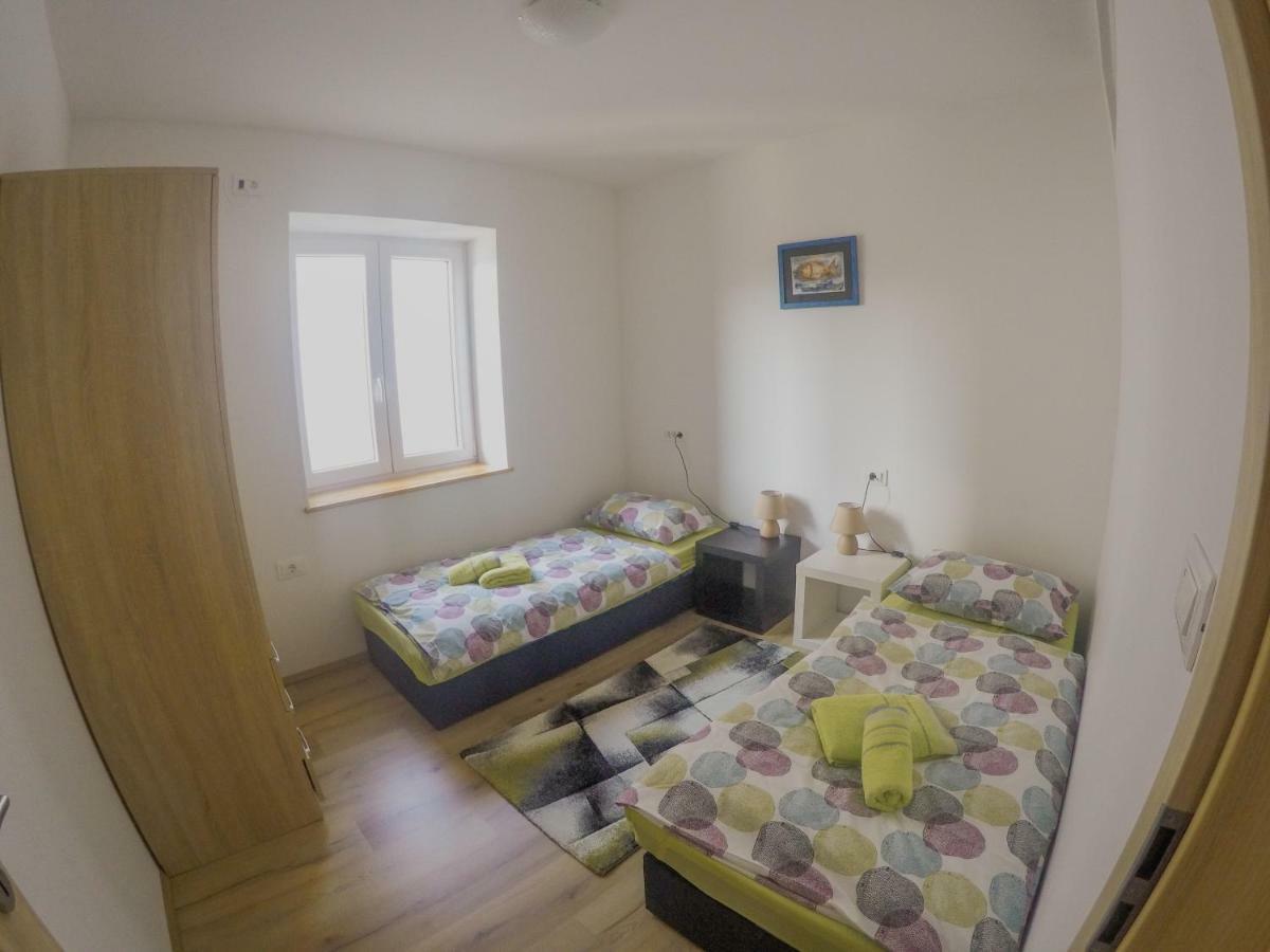 Prenocisca Rusjan Apartment Rence Екстериор снимка