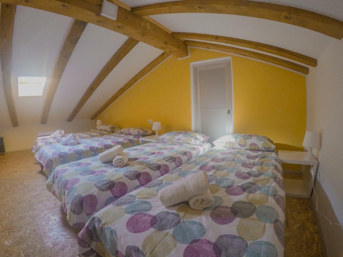 Prenocisca Rusjan Apartment Rence Екстериор снимка